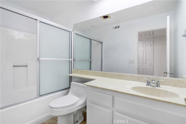 43195 Andrade Ave Unit A, Hemet, CA 92544 - bathroom featuring vanity, toilet, and enclosed tub / shower combo
