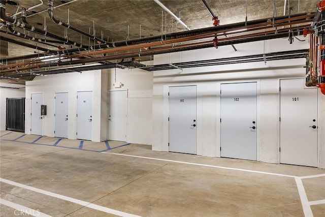 81 N Grand Oaks Ave Unit 102, Pasadena, CA 91107 - view of garage