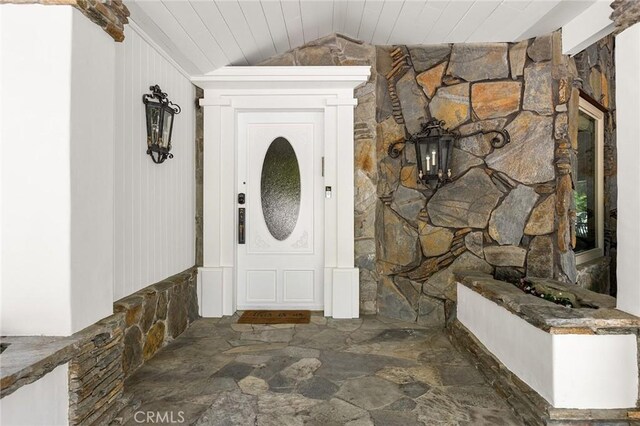 view of property entrance