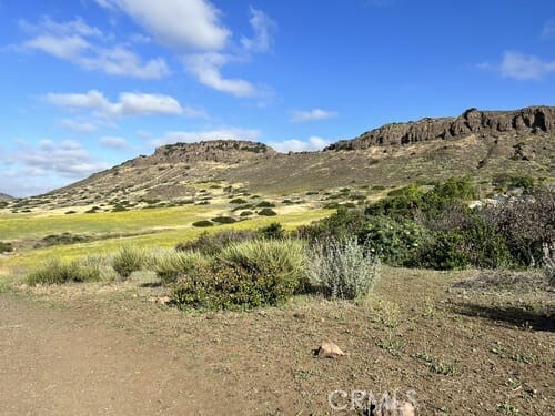 view of mountain background