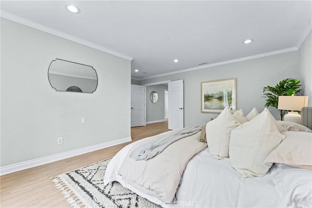 bedroom with recessed lighting, baseboards, light wood-style floors, and ornamental molding