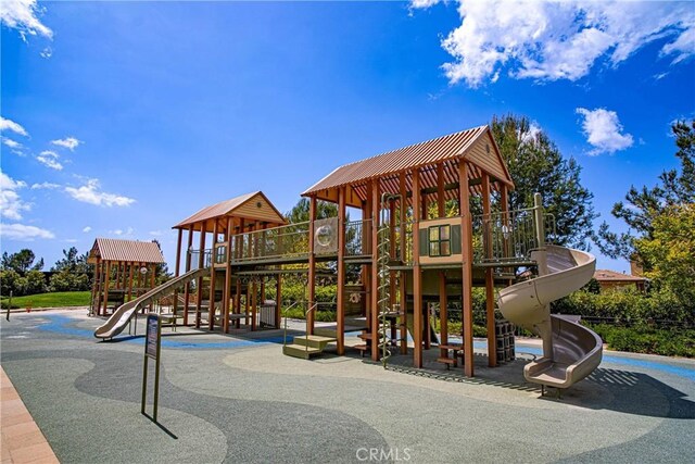 135 Bridle Path, Irvine, CA 92602 - view of communal playground