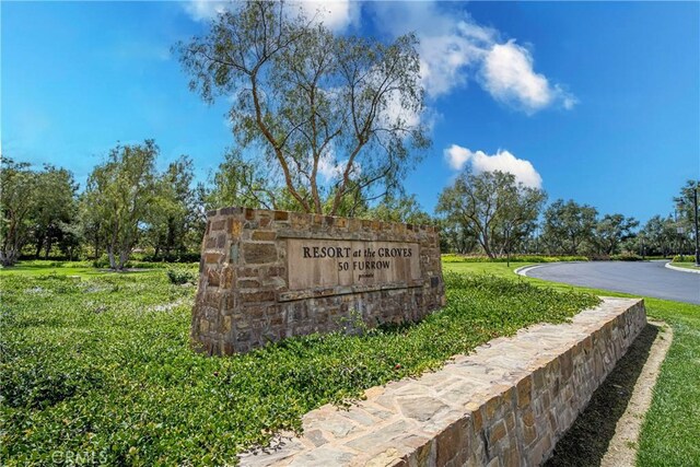 135 Bridle Path, Irvine, CA 92602 - view of community / neighborhood sign