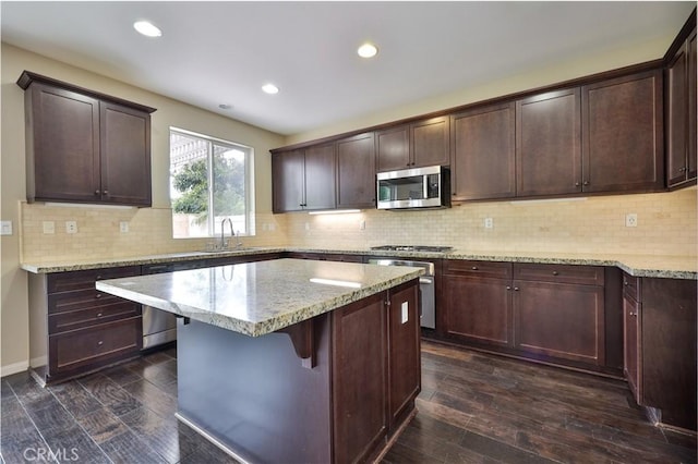 3245 Donovan Ranch Rd, Anaheim, CA 92804 - photo 8