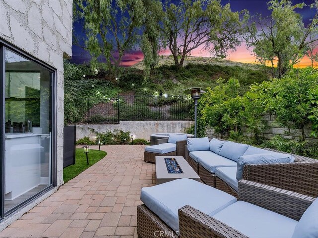 29729 Strawberry Hill Dr, Agoura Hills, CA 91301 - photo 39