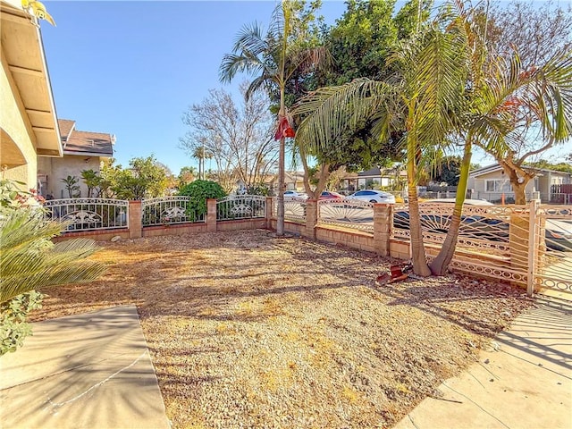 823 E 3rd St, Pomona, CA 91766 - view of fenced yard