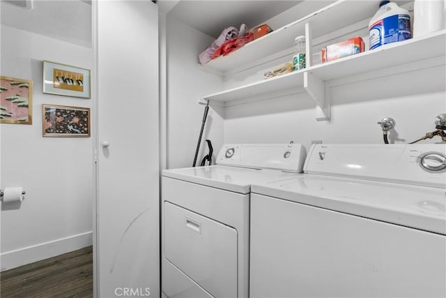 6134 Arroyo Rd Unit 3, Palm Springs, CA 92264 - laundry area with separate washer and dryer, dark wood-style floors, and baseboards