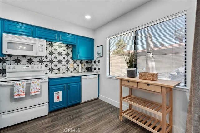 6134 Arroyo Rd Unit 3, Palm Springs, CA 92264 - kitchen featuring white appliances, blue cabinets, light countertops, tasteful backsplash, and dark wood-type flooring