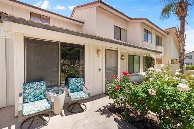 6134 Arroyo Rd Unit 3, Palm Springs, CA 92264 - view of front of house featuring a tile roof