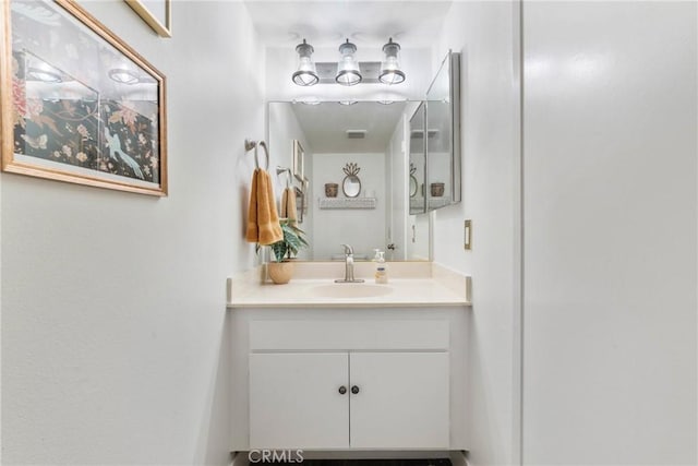 6134 Arroyo Rd Unit 3, Palm Springs, CA 92264 - bathroom featuring vanity