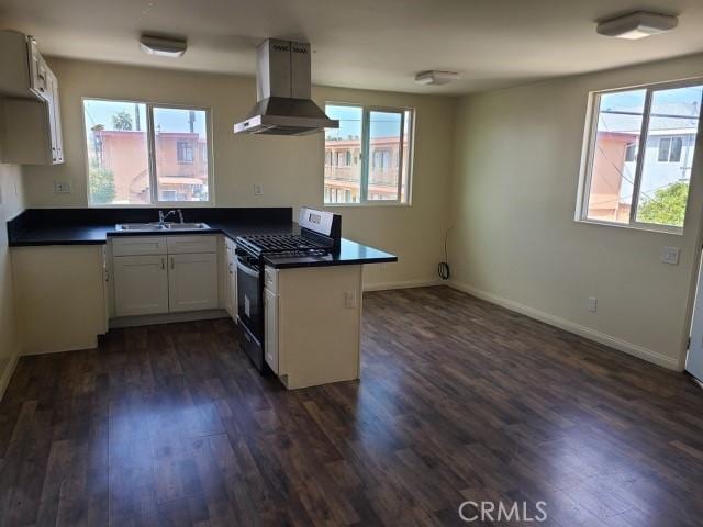 944 W 74th St W, Los Angeles, CA 90044 - photo 4