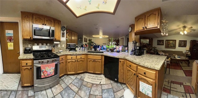 7477 Corona Ave, Hesperia, CA 92345 - kitchen featuring stainless steel appliances, open floor plan, a sink, a peninsula, and lofted ceiling