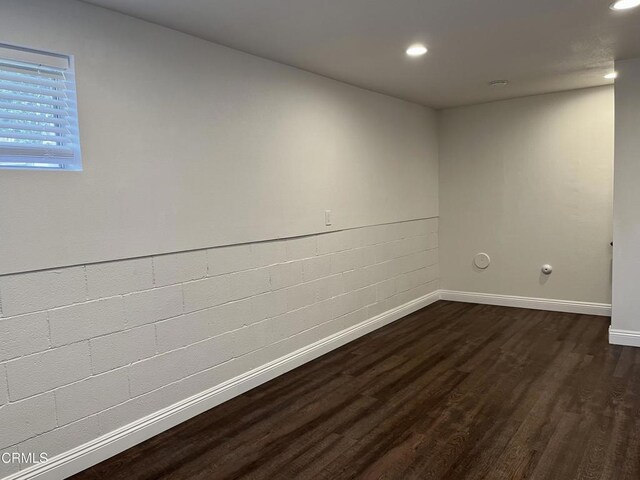 677 County Square Dr, Ventura, CA 93003 - spare room featuring dark wood-type flooring, recessed lighting, and baseboards