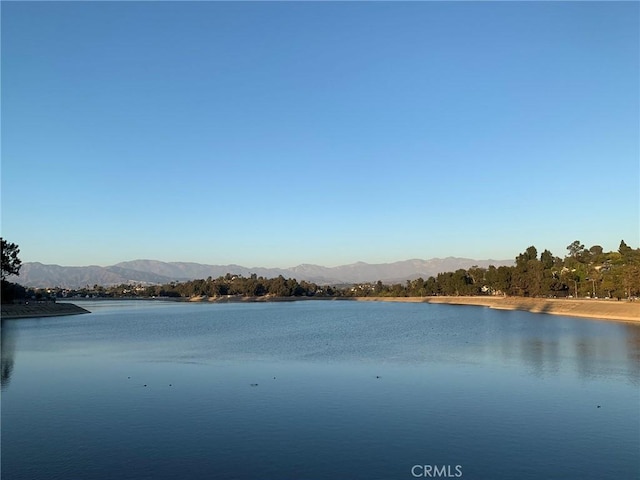 1419 Angelus Ave, Los Angeles, CA 90026 - water view featuring a mountain backdrop