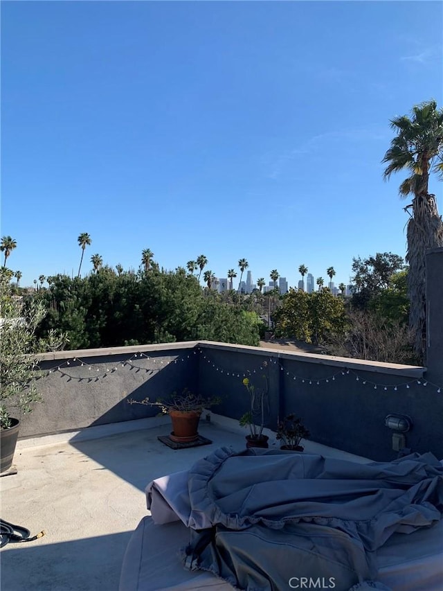 1419 Angelus Ave, Los Angeles, CA 90026 - view of patio