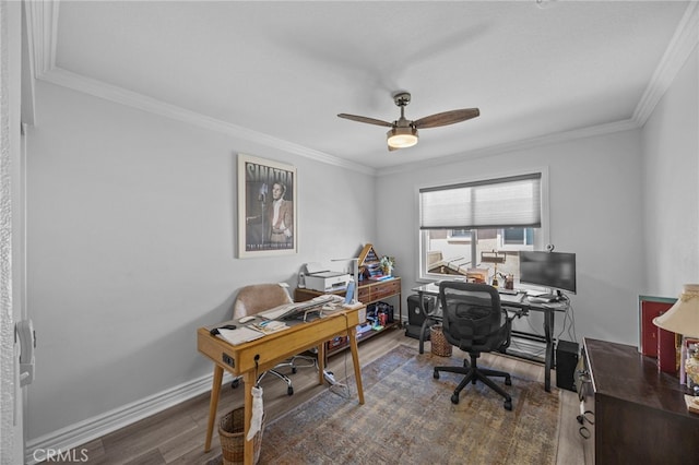 office with wood finished floors, ceiling fan, crown molding, and baseboards