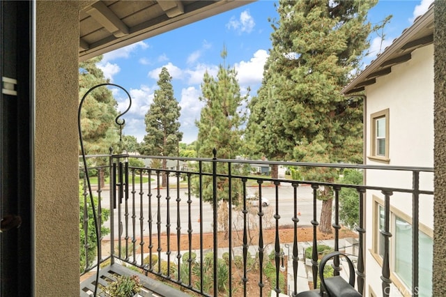 11905 Mendenhall Ln, Whittier, CA 90601 - view of balcony