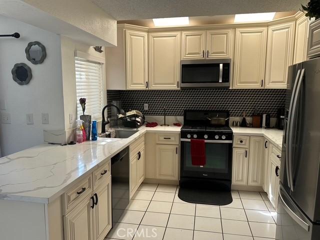 23587 Parkland Ave, Moreno Valley, CA 92557 - photo 3
