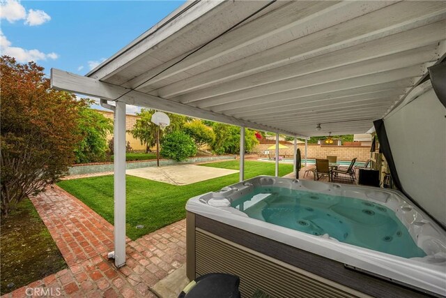 1005 E Woodland Ln, Glendora, CA 91741 - view of patio / terrace featuring a hot tub
