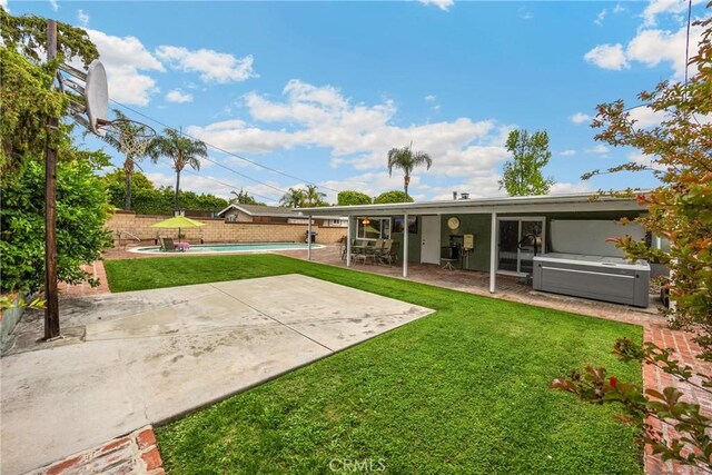 1005 E Woodland Ln, Glendora, CA 91741 - back of property featuring a patio area