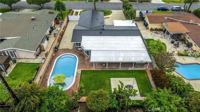 1005 E Woodland Ln, Glendora, CA 91741 - view of subject property featuring a pool