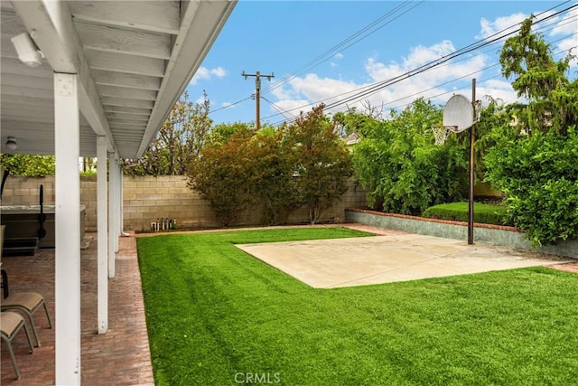 1005 E Woodland Ln, Glendora, CA 91741 - view of yard featuring a patio area