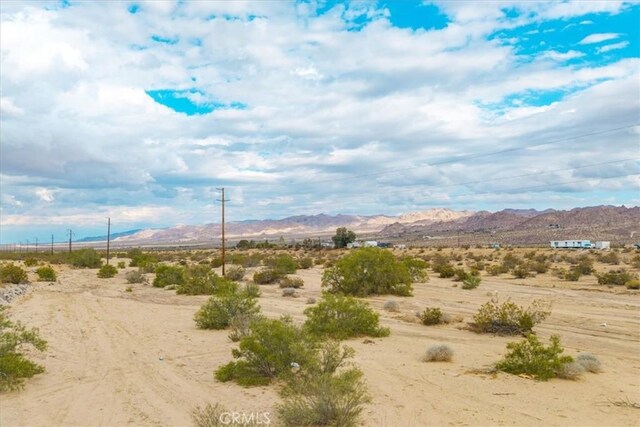 5858 Neptune Rd, Joshua Tree, CA 92252