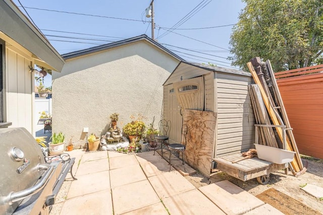 3717 W 182nd St, Torrance, CA 90504 - view of patio / terrace featuring a shed