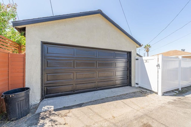 3717 W 182nd St, Torrance, CA 90504 - detached garage featuring a gate