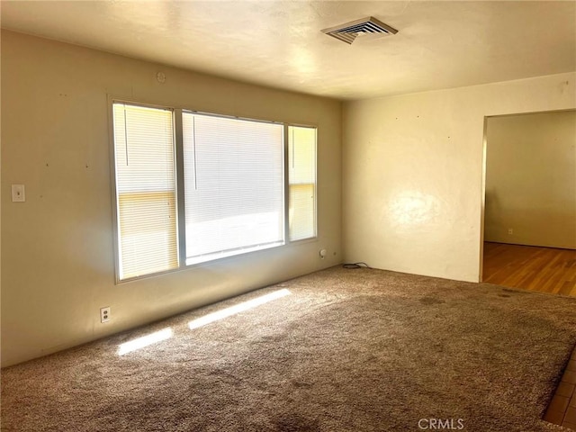 empty room with carpet