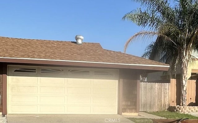1102 Monroe St, Lake Elsinore, CA 92530 - garage with driveway