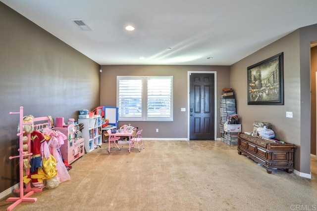 rec room with carpet floors, baseboards, and recessed lighting