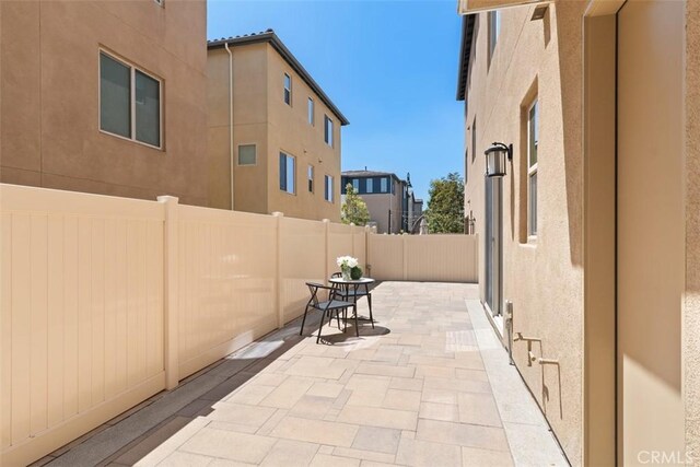 554 Catalonia, Lake Forest, CA 92630 - fenced backyard with a patio