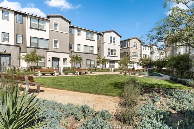 554 Catalonia, Lake Forest, CA 92630 - view of property's community featuring a residential view and a yard