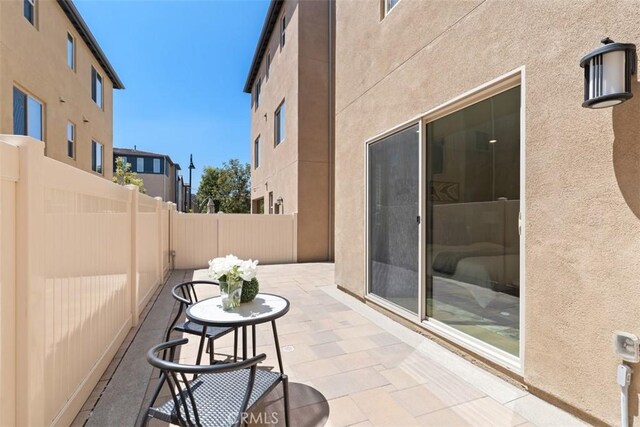 554 Catalonia, Lake Forest, CA 92630 - fenced backyard featuring a patio