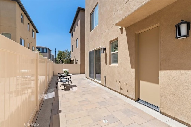 554 Catalonia, Lake Forest, CA 92630 - view of patio / terrace