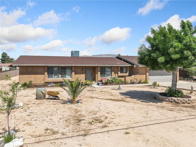 8149 Langdon Ave, Hesperia, CA 92345 - single story home featuring stucco siding and driveway