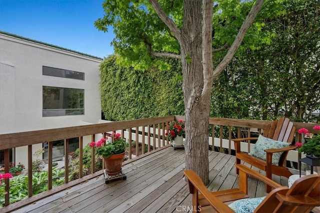 1467 18th St, Manhattan Beach, CA 90266 - view of wooden deck