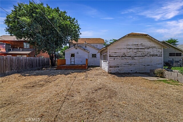 440 S Plumas St, Willows, CA 95988 - back of property featuring a wooden deck and fence