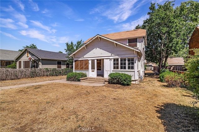 440 S Plumas St, Willows, CA 95988 - view of front facade featuring fence
