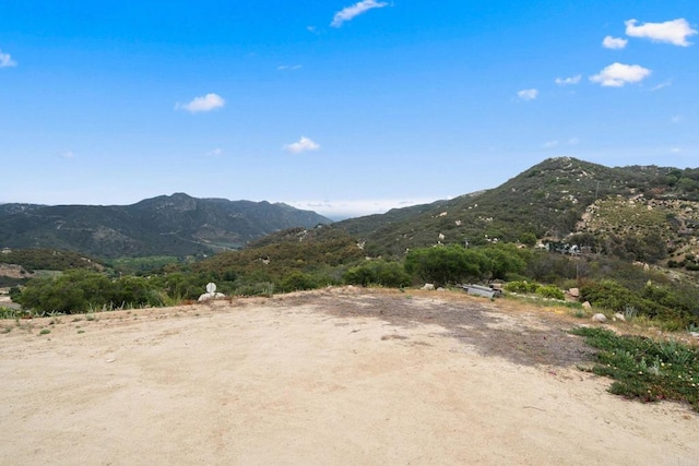 2389 Eric Rd, Fallbrook, CA 92028 - view of mountain backdrop