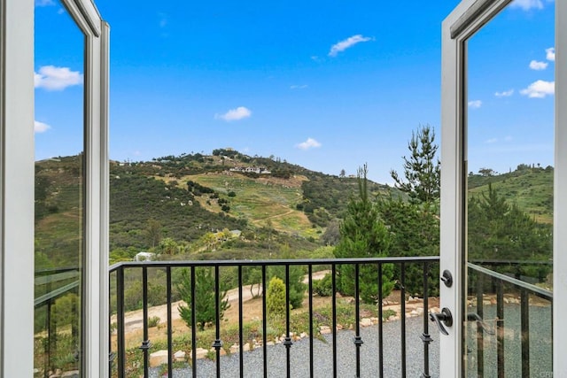 2389 Eric Rd, Fallbrook, CA 92028 - balcony featuring a mountain view