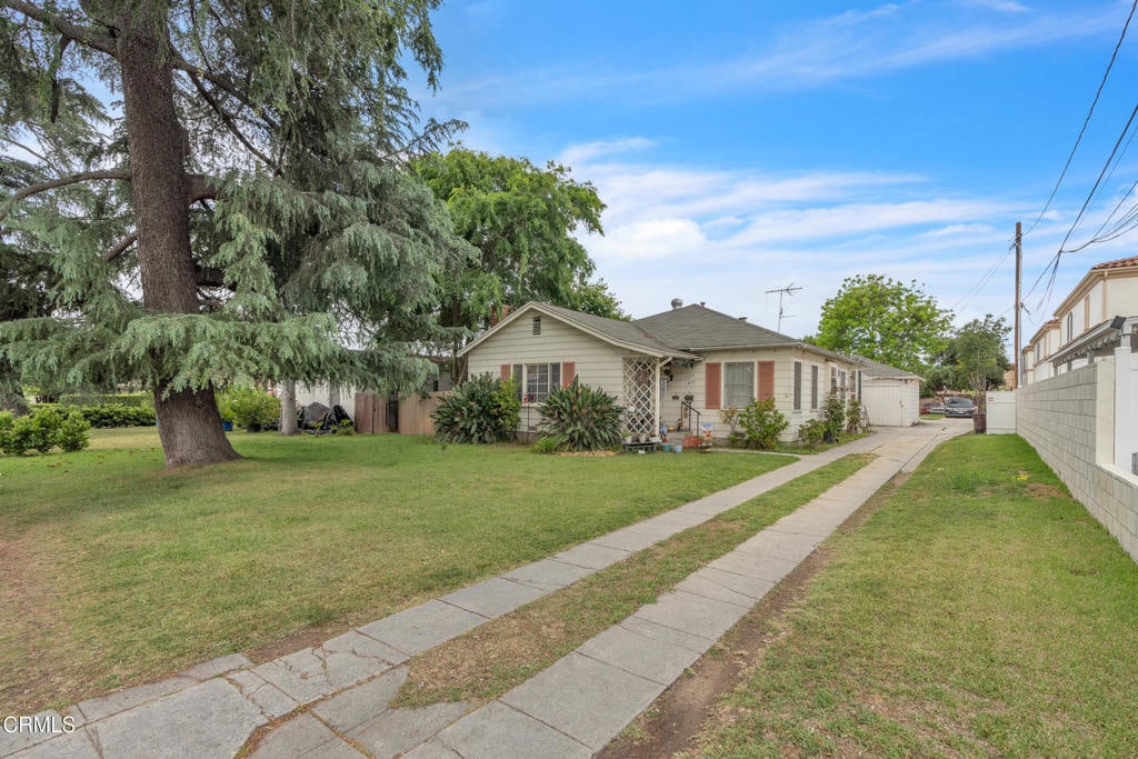 1323 S Palm Ave, San Gabriel, CA 91776 - view of front facade featuring a front lawn