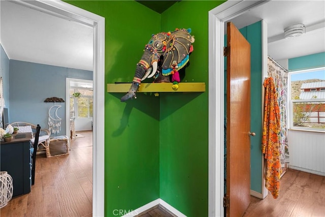 51609 Oregon Trl, Morongo Valley, CA 92256 - hallway featuring wood finished floors and baseboards