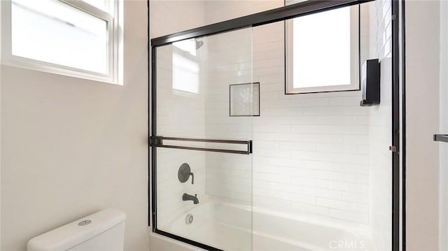2030 Brentwood Pl, Claremont, CA 91711 - bathroom featuring enclosed tub / shower combo and toilet