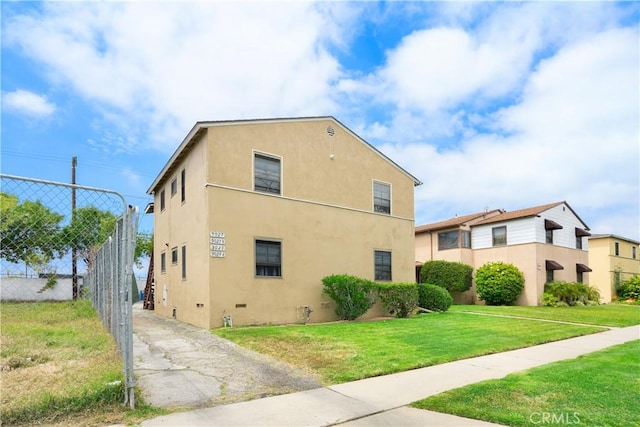 9027 Ramsgate Ave, Los Angeles, CA 90045 - view of side of property featuring stucco siding and driveway