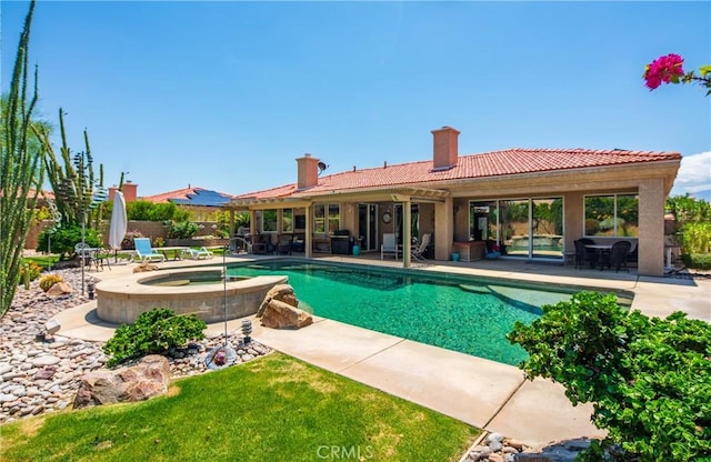 74078 W Petunia Pl, Palm Desert, CA 92211 - view of pool featuring an in-ground hot tub and a patio