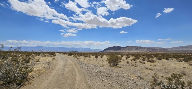 800 Monolith Rd, Lucerne Valley, CA 92356 - photo 5