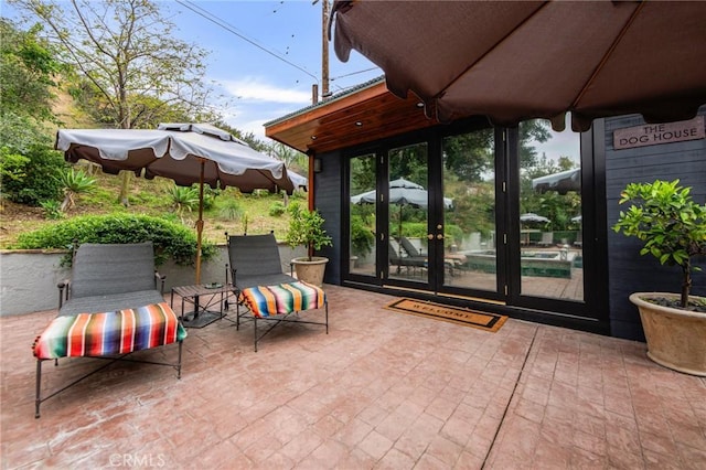 22658 Arriba Dr, Saugus, CA 91350 - view of patio