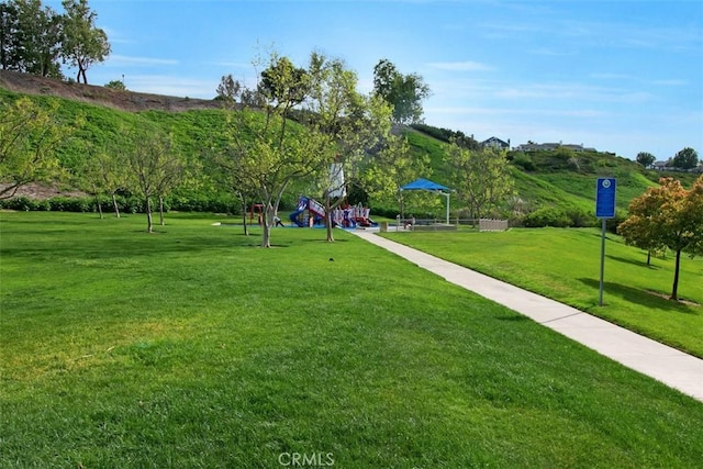 19 Rollins Pl, Laguna Niguel, CA 92677 - view of community with a lawn
